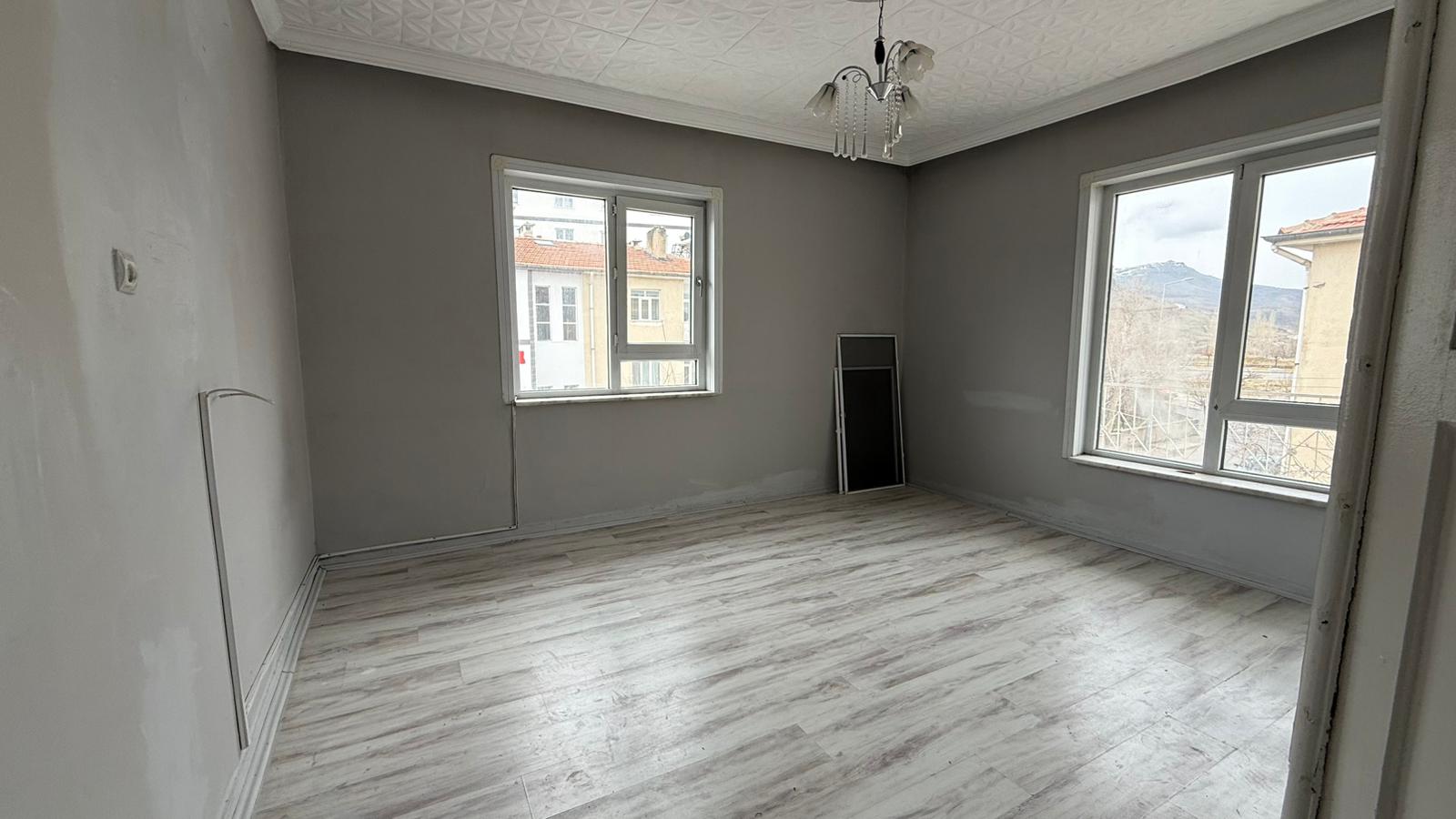 KAYSERİ DEVELİ HASAN ŞAHAN MAHALLESİNDE KİRALIK DAİRE